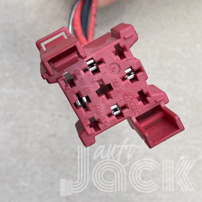 Роз'єм для Audi oe 4H0937527