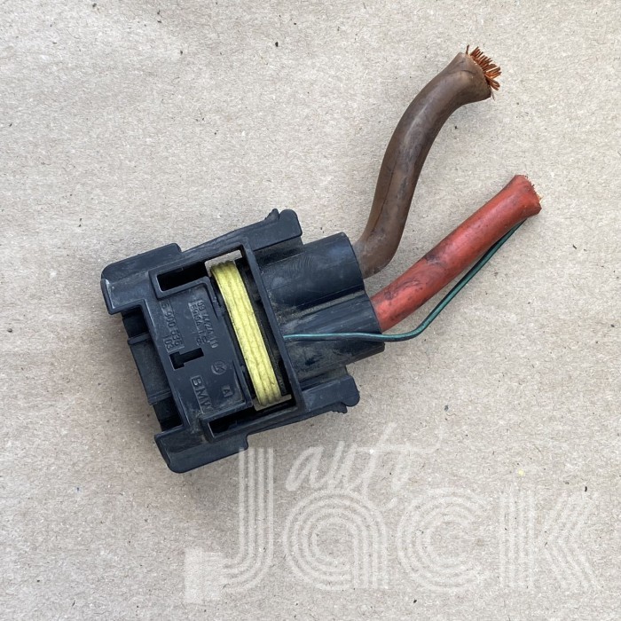 Роз'єм для BMW oe 6900536