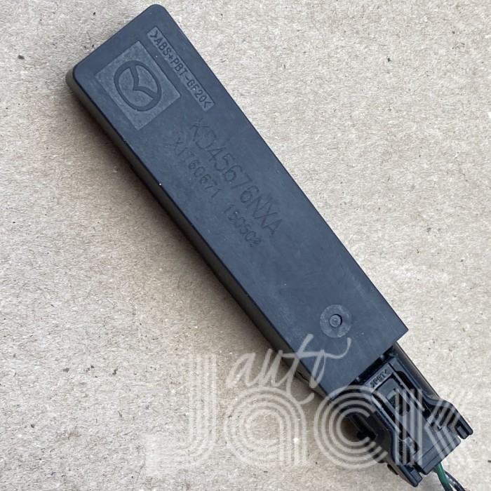 Антена безключового доступу для Mazda oe KD45676NXA