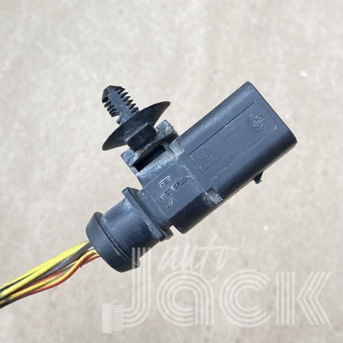 Разъем для Audi oe 3B0973813