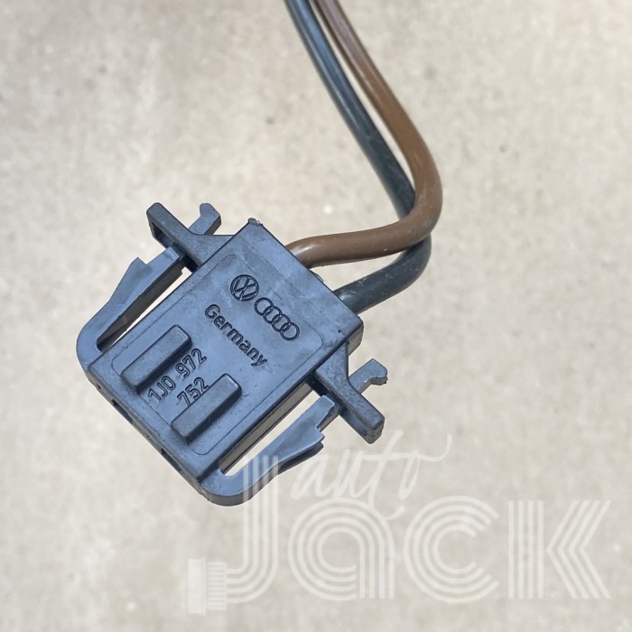 Роз'єм для Audi oe 1J0972752