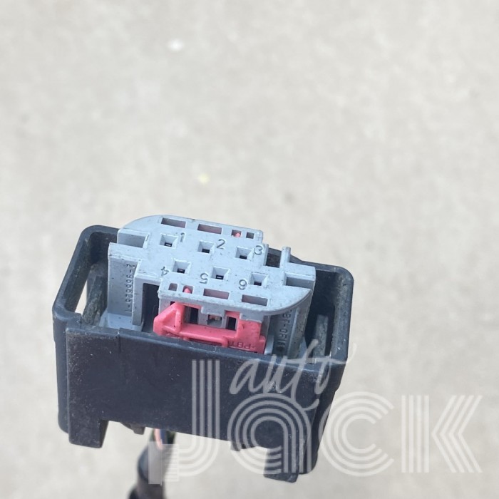 Роз'єм для BMW oe 8366592 Роз'єм для BMW oe 8366592