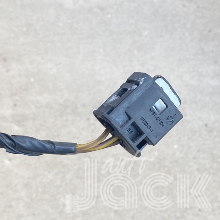 Роз'єм для BMW oe 1452049