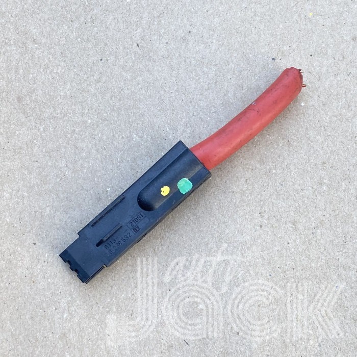 Роз'єм для BMW oe 61139238592