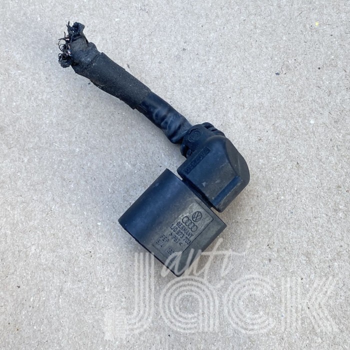 Роз'єм для Audi oe 1J0973703