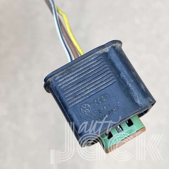 Роз'єм для Audi oe 4G0972883