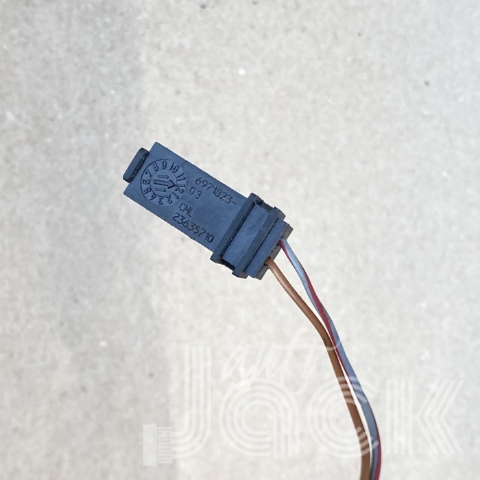 Роз'єм для BMW oe 6971823