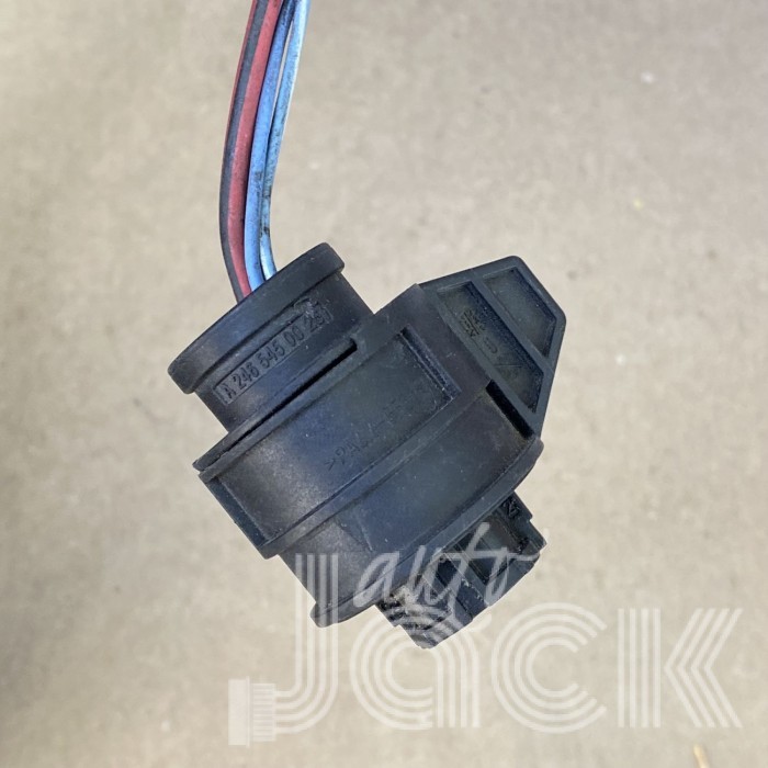 Роз'єм для Mercedes Benz oe A2465450026