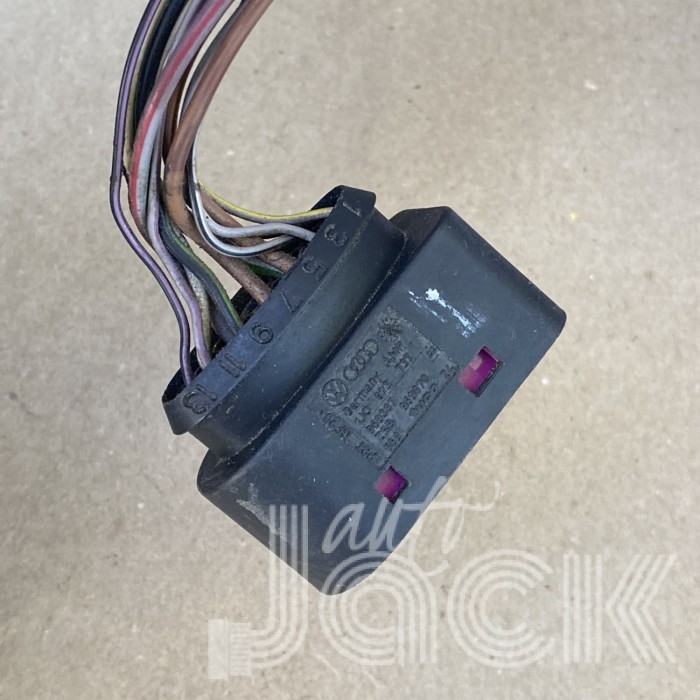 Роз'єм для Audi oe 1J0973737
