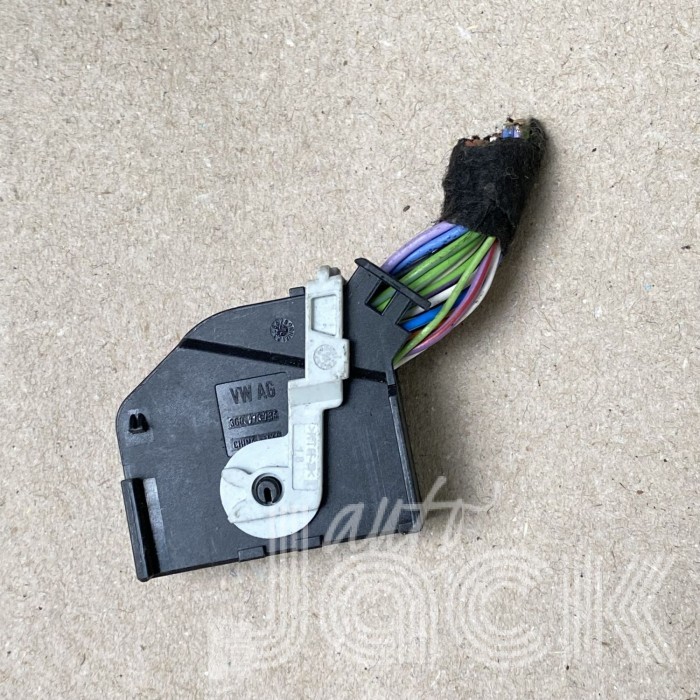 Роз'єм для Audi oe 3G0973736