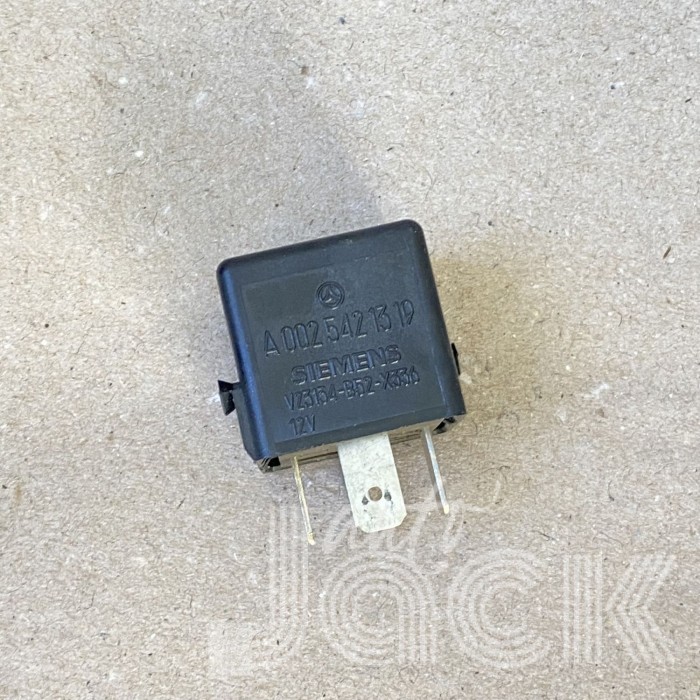 Роз'єм для Mercedes Benz oe A0025421319