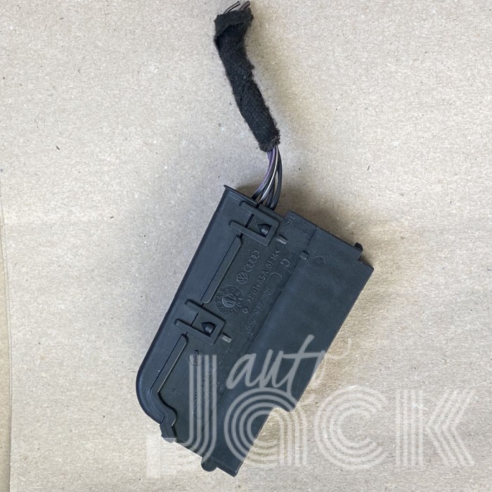 Роз'єм для Audi oe 8K0937501