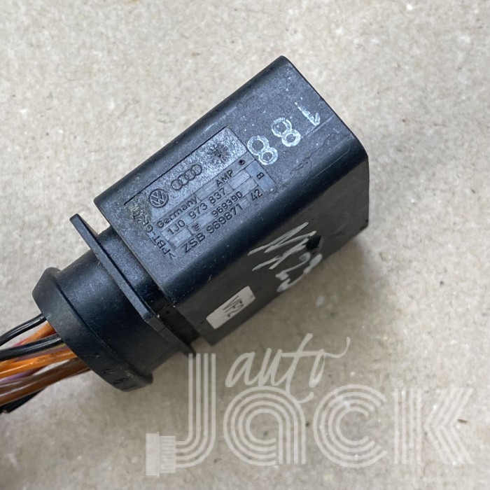 Роз'єм для Audi oe 1J0973837