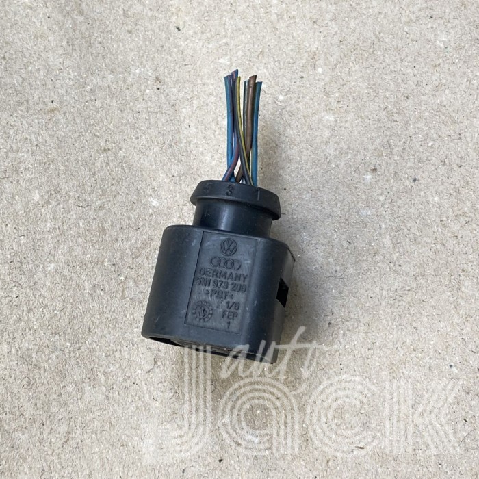 Роз'єм для Audi oe 5N1973206