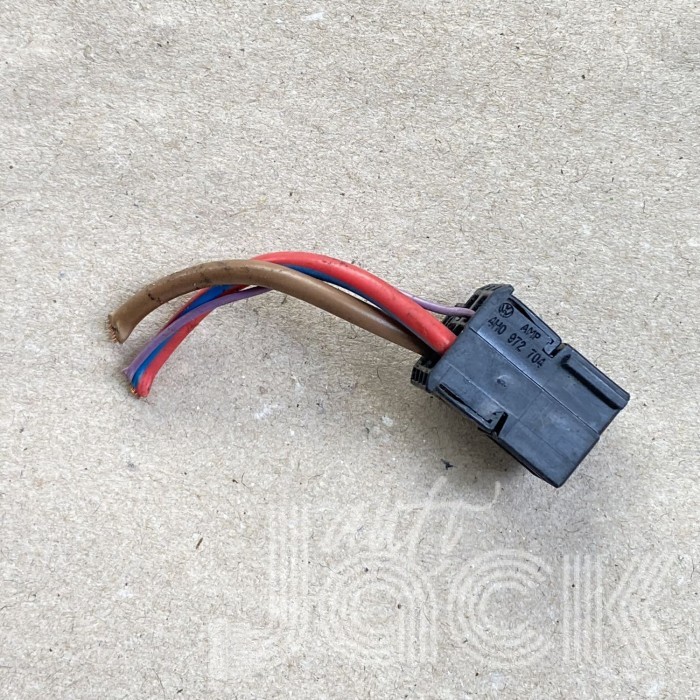 Роз'єм для Audi oe 4H0972704