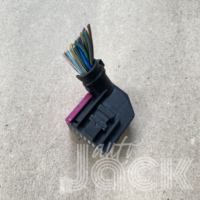Роз'єм для Audi oe 4A0972601