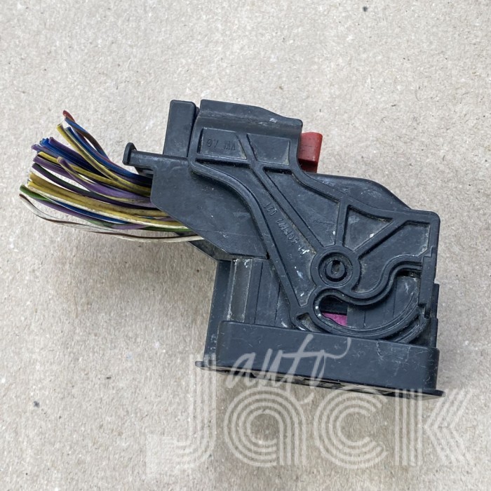 Роз'єм для Audi oe 3QF973722A