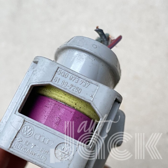 Роз'єм для Audi oe 5Q0973737