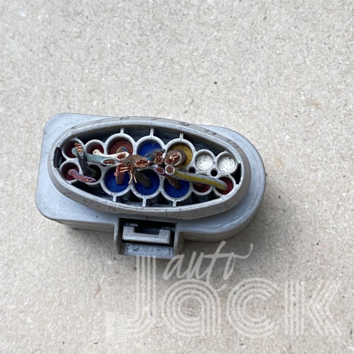 Роз'єм для Audi oe 5Q0973737