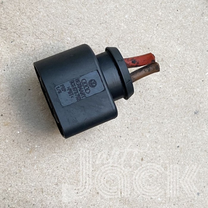 Роз'єм для Audi oe 5C6973752