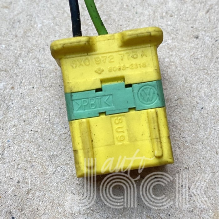 Роз'єм для Audi oe 6X0972773A