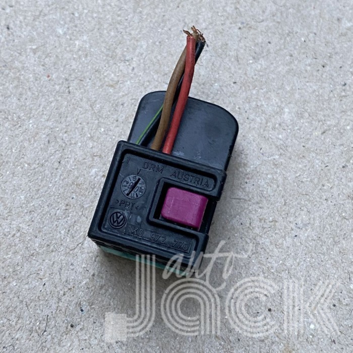 Разъем для Audi oe 1K0972776