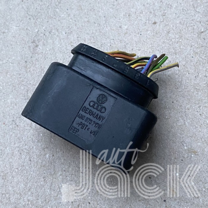 Роз'єм для Audi oe 4H0973717B