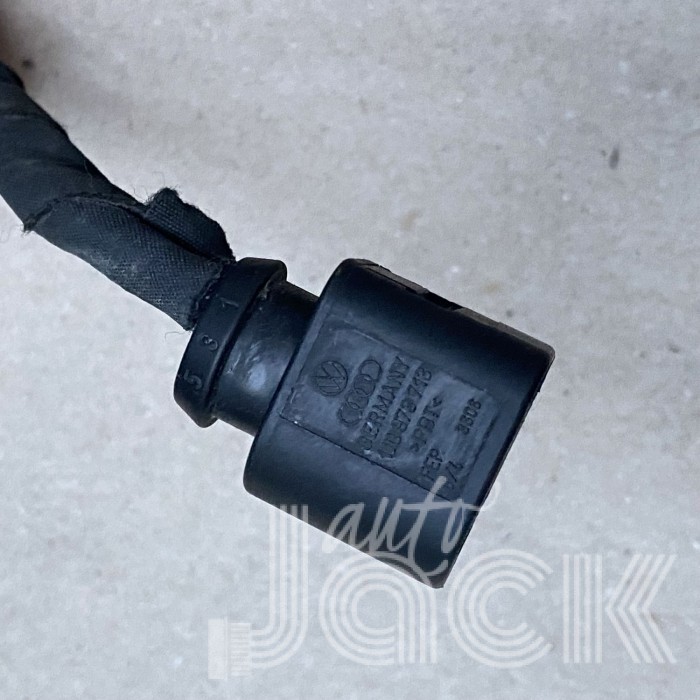 Роз'єм для Audi oe 1J0973713