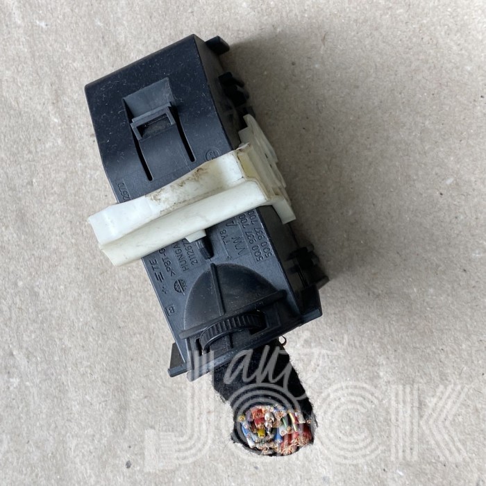 Роз'єм для Audi oe 5Q0937700