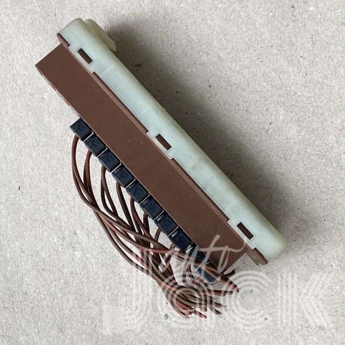 Роз'єм для Mercedes Benz oe A0009820012
