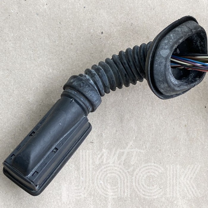 Роз'єм для BMW oe 9224365