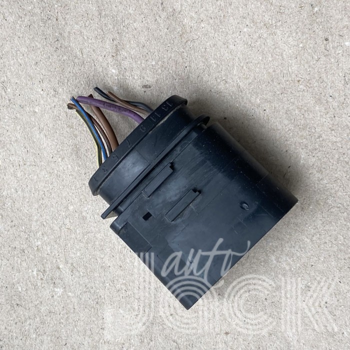 Роз'єм для Audi oe 3C0973837