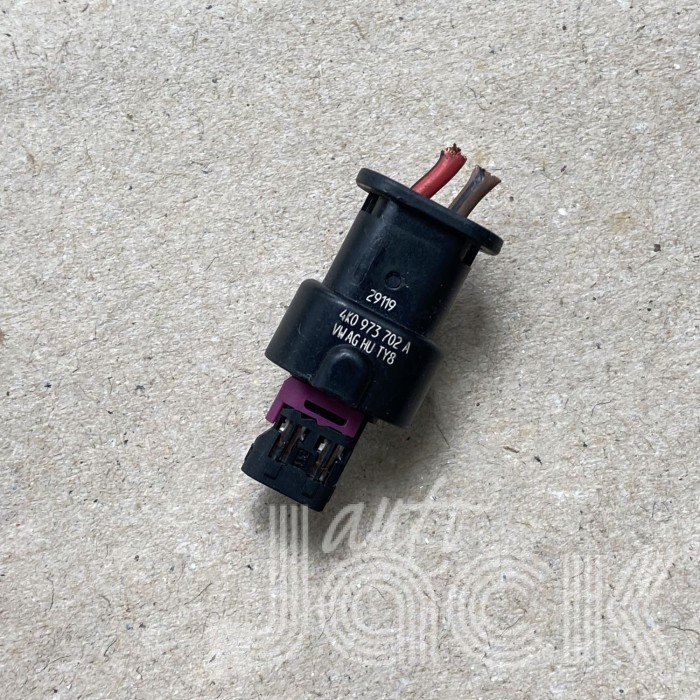 Роз'єм для Audi oe 4K0973702A