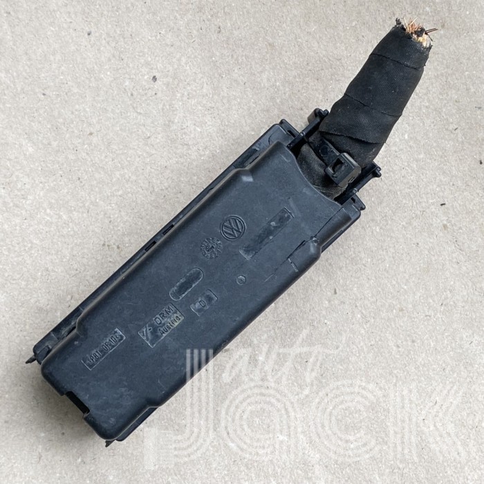 Роз'єм для Audi oe 7L0973047