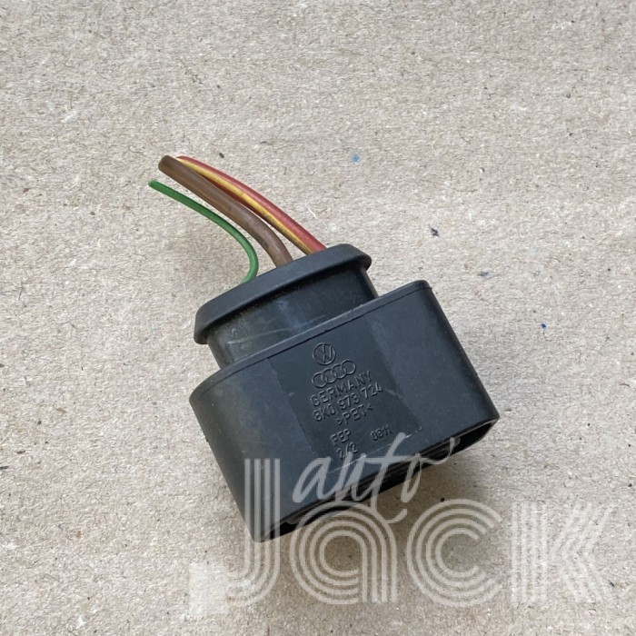 Роз'єм для Audi oe 8K0973724