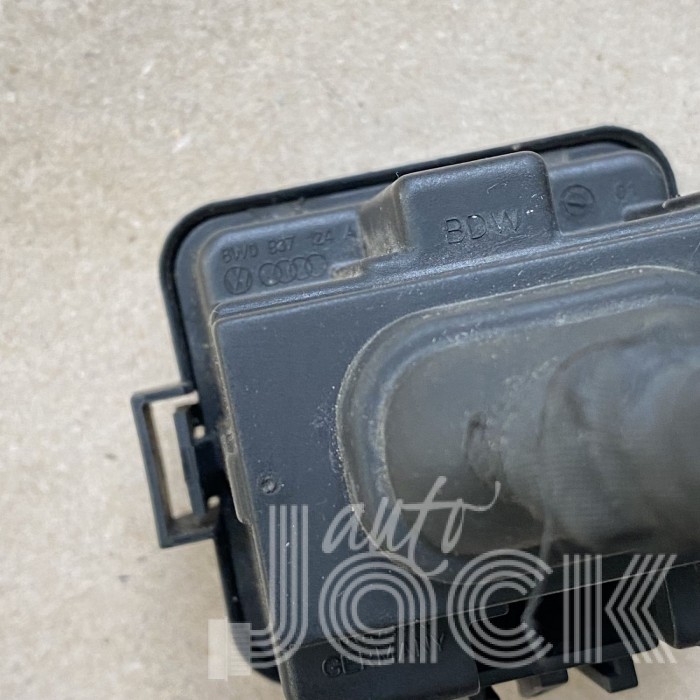 Блок запобіжників для Audi oe 8W0937124A