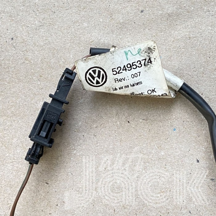 Роз'єм для Audi oe 52495374