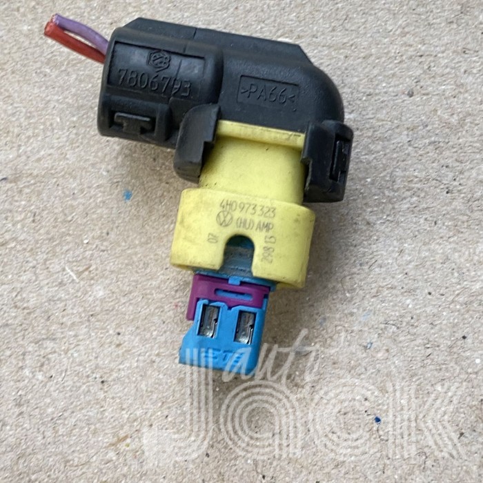 Роз'єм для Audi oe 4H0973323