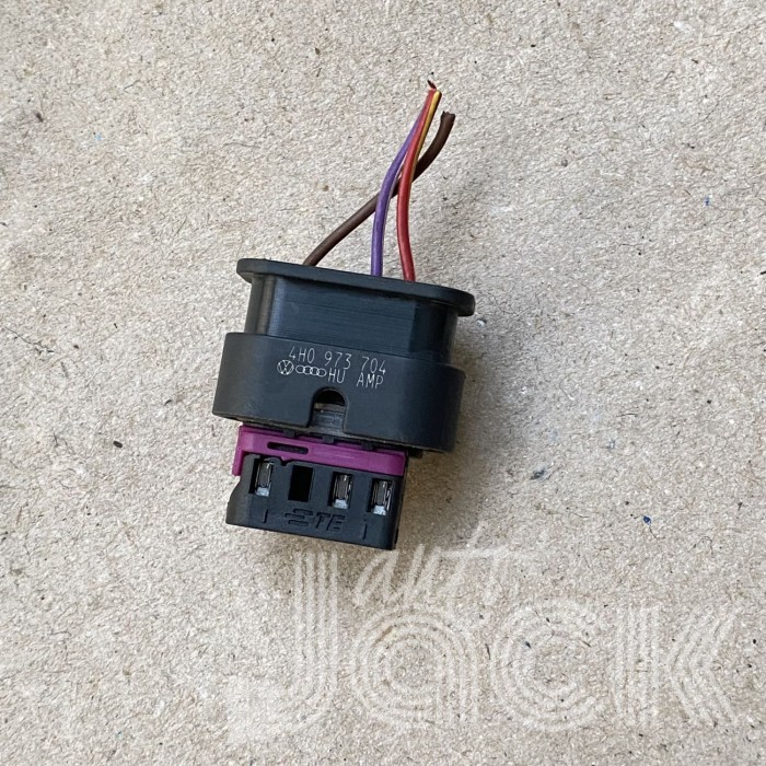Роз'єм для Audi oe 4H0973704