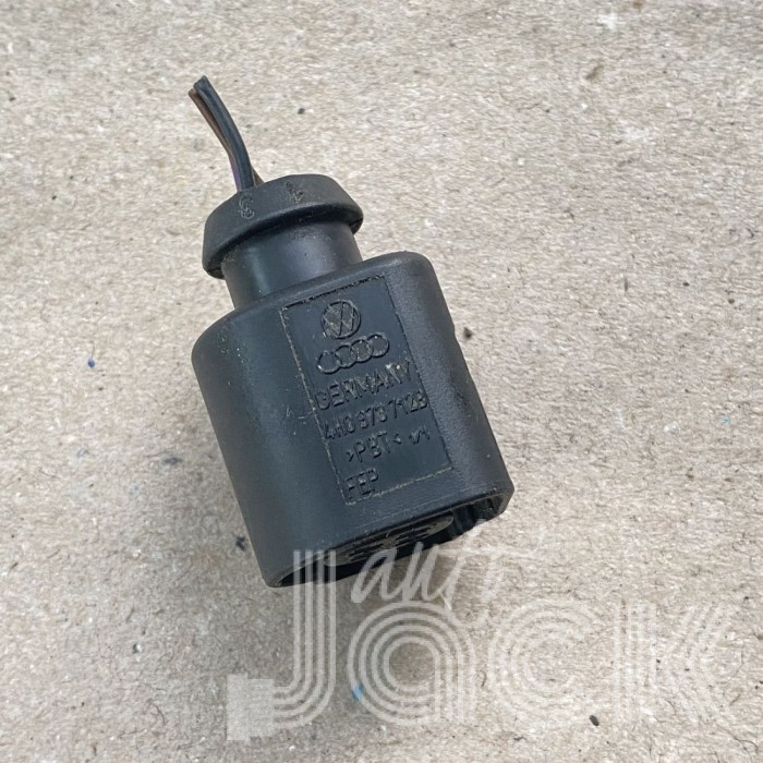Роз'єм для Audi oe 4H0973712B