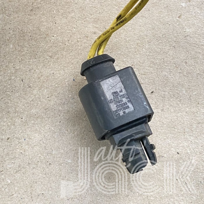 Роз'єм для Audi oe 1J0973722H