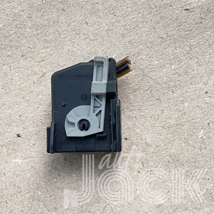 Разъем для Mercedes Benz oe 0005459103