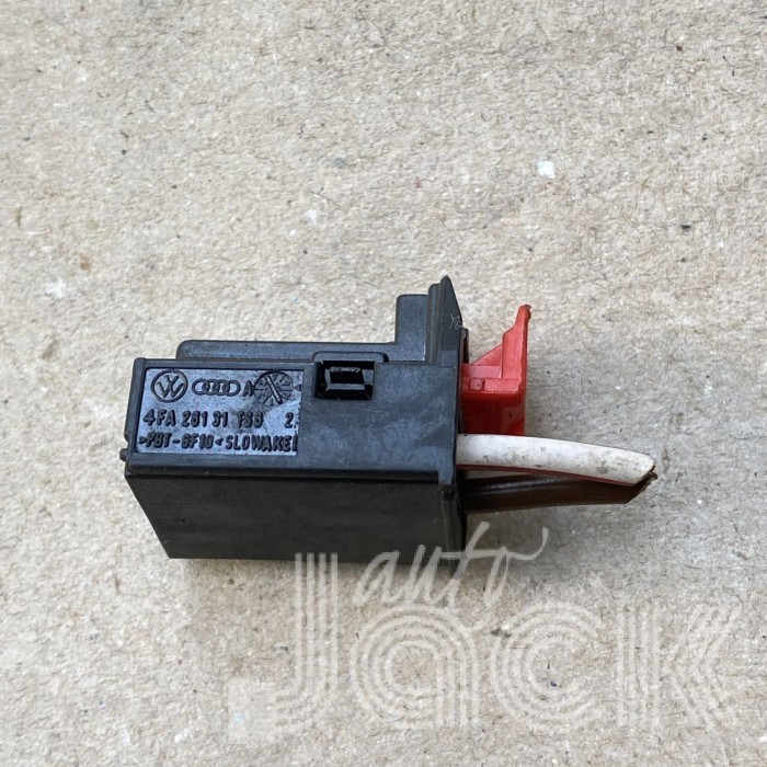 Роз'єм для Audi oe 1K0972752