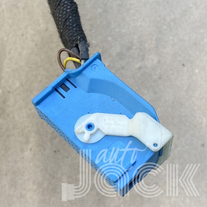 Роз'єм для Audi oe 4M0972144A