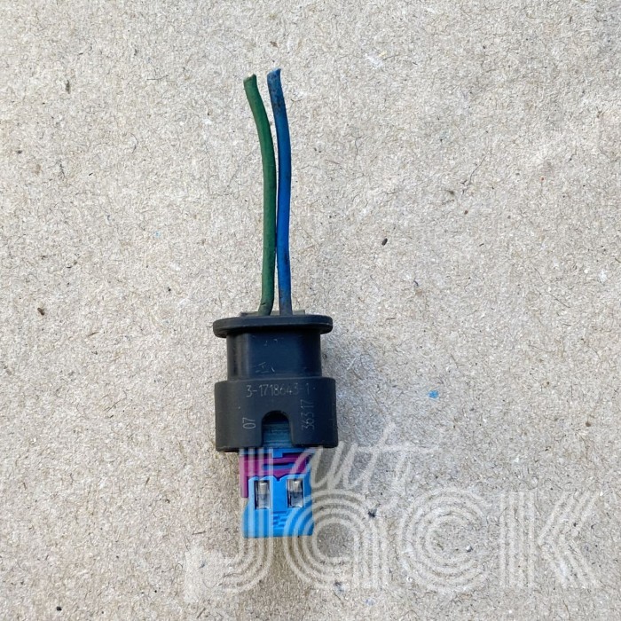 Роз'єм для Tesla oe 317186431