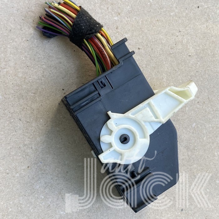 Роз'єм для Audi oe 4M0937700
