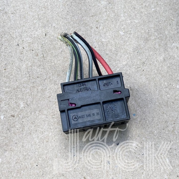 Роз'єм для Mercedes Benz oe A0275451926