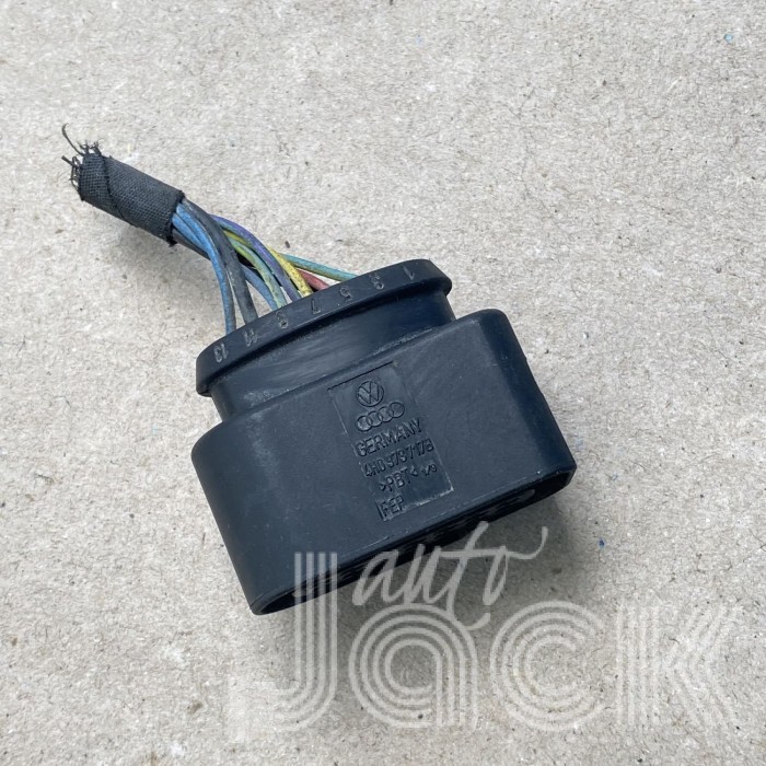 Роз'єм для Audi oe 4H0973717B