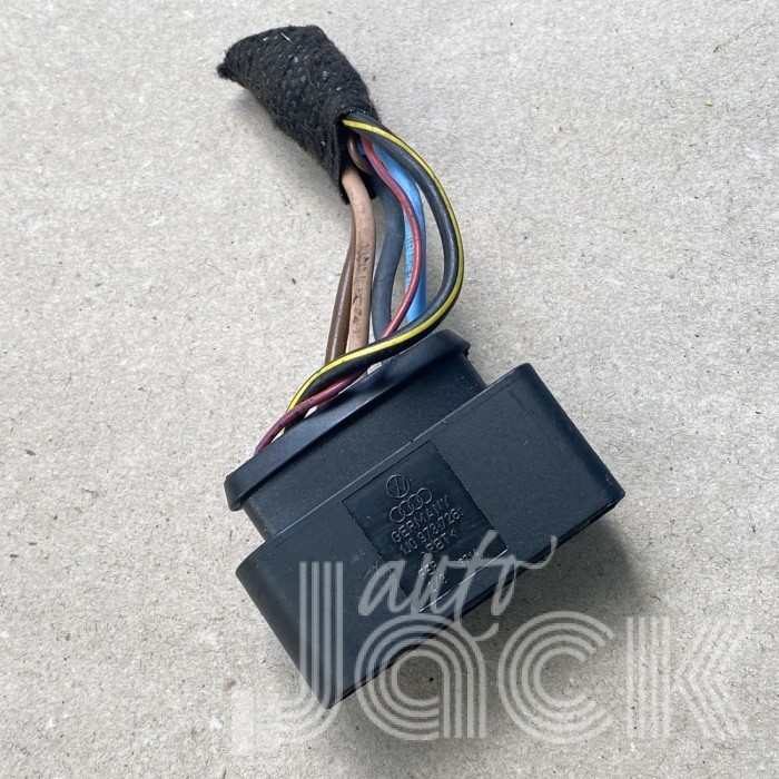 Роз'єм для Audi oe 1J0973726