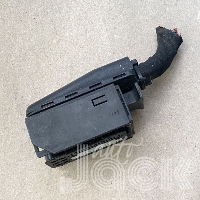 Роз'єм для Mercedes Benz oe 0015450930